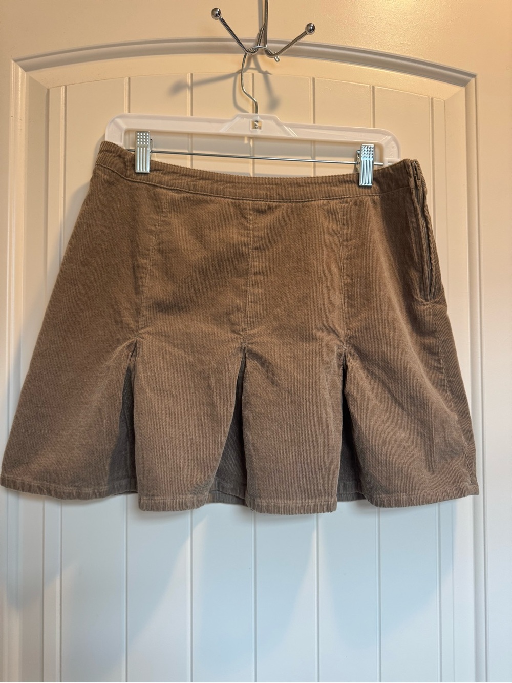 Versona Corduroy Skirt in Taupe